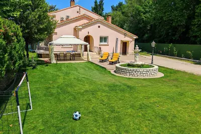 Image de villa avec piscine