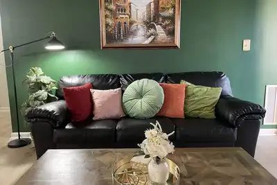 Image de Quiet Condo~Off Street Parking