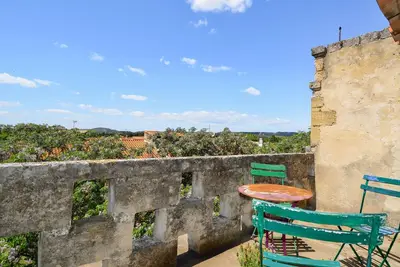 Image de Superbe maison Ă Aramon avec WiFi