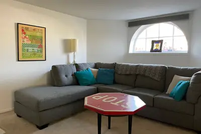 Image de Cute 2br apartment in charming Alameda Victorian. Close to Park St.