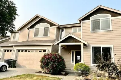 Image de 5br home, fire place, & plenty of space! 14 guests\n\n