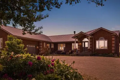 Image de A Private County Retreat on 35 acres!