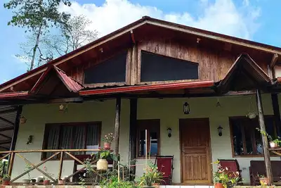 Image de Cozy House in the Rainforest Transportation Included