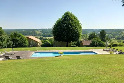 Image de 2 Bedroom Cottage in Quinsac