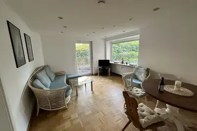 Image de Traumhaftes Bungalow in Bestlage - 5 Gehminuten bis zum Ufer des Ammersee