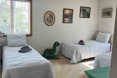 Image de The Currituck Sound Awaits You while 10 minutes to the Beach! ! !