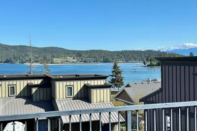 Sooke Harbour Townhouse