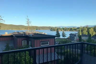 Ocean View Townhome - Sooke Harbour Marina