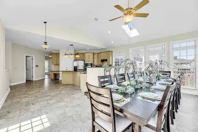 Image de 5 bedrooms, K bed, Playroom, Game Room, Nursery