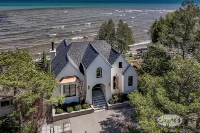 Image de Stunning 4 bed 5 bath home on Georgian Bay in Thornbury