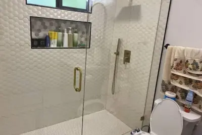 Beautiful 1-bedroom guesthouse 21 min from Pechanga Casino or the 25 to Oc beach