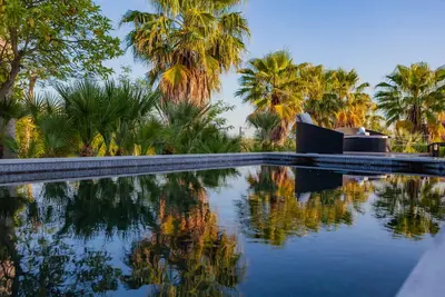 Pet-friendly Accommodation! Spacious 2br Villa with Private Pool and Kitchen!