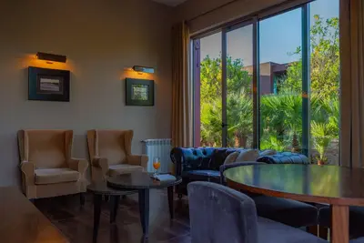 Prime Location on the Harbor! Pet-friendly 2br Villa with Kitchen, Private Pool!