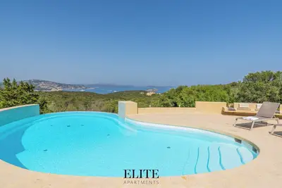 Image de Villa panaromica con piscina privata in Porto Cervo