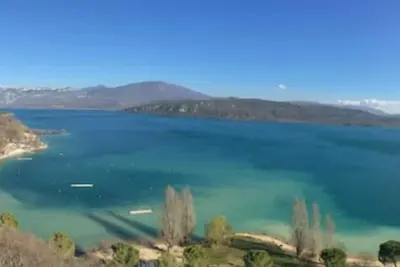 Image de Vue imprenable sur le lac. Maison « La View »