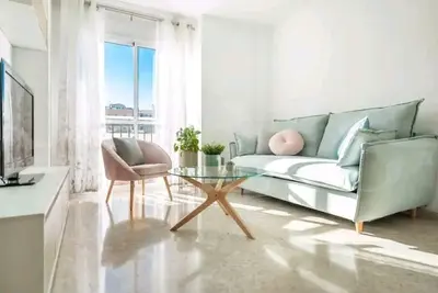 Image de 🌟grande y Luminoso Apartamento Cerca del Centro. 3 Habitaciones. 2 Baños A\/C