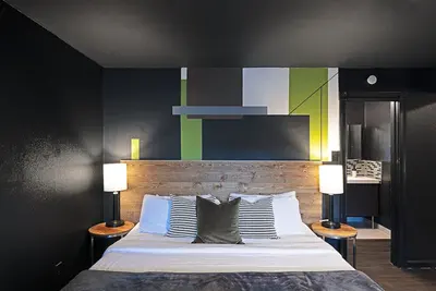 Image de Your Montrose Studios! Sleeps 54/27br/27ba/27pa