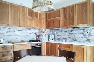 Image de Home Ltt - Near Airport, Spacious, Sunny Apartment