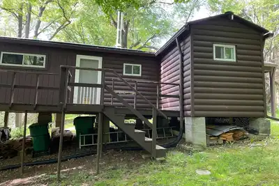 Image de Retreat from Modern Life - Off Grid Cozy Cabin in the Woods on 20 Acres of Land