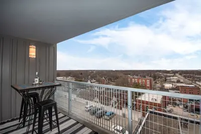 Image de Luxury Condo in Downtown Champaign