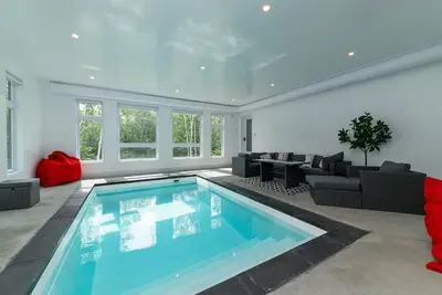 Image de Hôtel à la maison - Le Distinction, piscine et spa