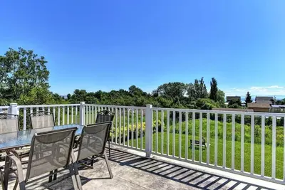 Image de Hôtel à la maison - La Maison Elsa, fleuve et ski