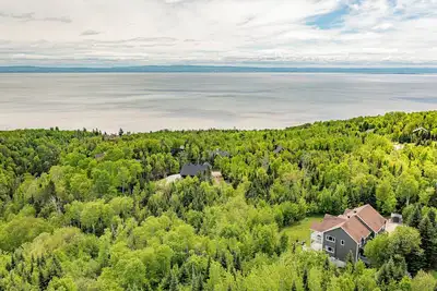 Image de Hôtel à la maison - Le Beau-Mont, fleuve et spa