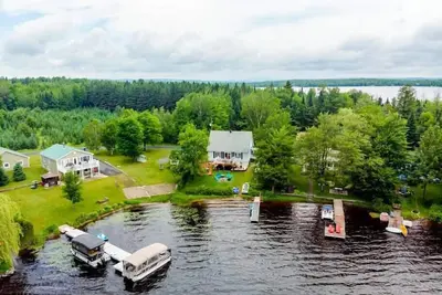 Image de Hôtel à la maison - Chalet Ô Camp Même, spa et lac