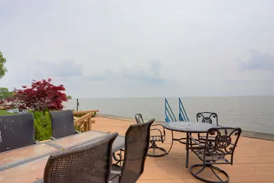 Image de Waterfront Luna Pier Home 14 Mi to Downtown Toledo