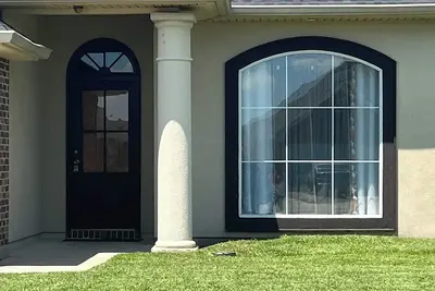 Image de New Orleans adjacent (20 min). 15 min to airport.