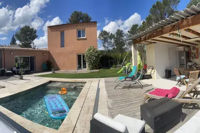 Image de Villa vue sainte victoire entre Aix en Provence et la Ciotat