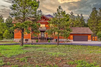 Image de Snowbowl Ranch Luxury Ski Lodge for 16