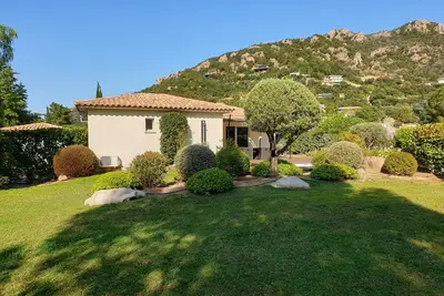 Image de Villa récente de 96 m2 sur terrain de 900 m2 dans résidence privée