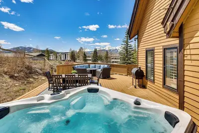 Image de 8 Mi to Keystone: Home w/ Hot Tub in Dillon