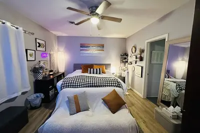 Image de Spacious home adjacent to Cornell