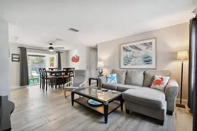 Casa Mario's. 5 Miles From Beach