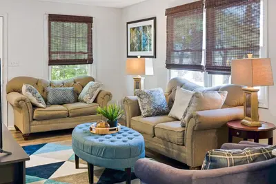 Image de Thomas's Cozy Duplex - Centrally Located