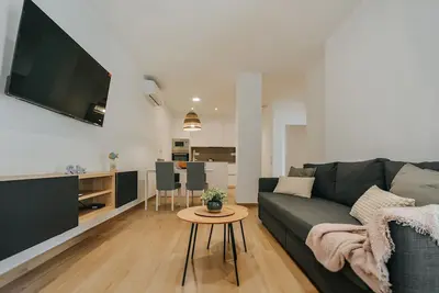 Image de Votre séjour idéal au bord de la mer : Appartement moderne et bien situé à Palamós 🌊☀️