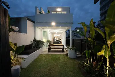 Image de Ultimate Luxury 100m From Manly Beach. Sensational 3br House With Cedar Hot Tub
