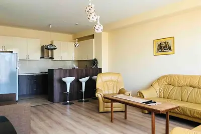 Sweet Home Sleeps 4 with Terrace