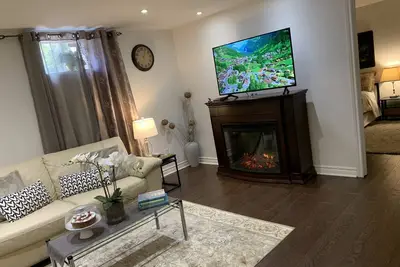 Image de Newly Remodeled 2-Bedroom Luxury suit. Pet Friendly