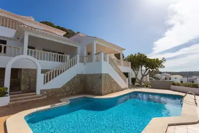 Villa '49 Son Bou Sunset' avec vue sur la mer, Wi-Fi et climatisation