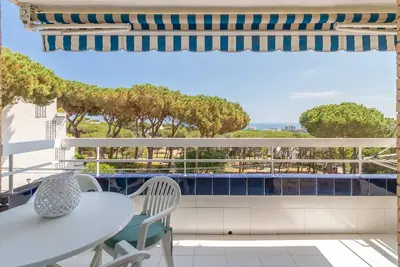 Image de Appartement 'Les Magnolies' avec vue sur la mer, Wi-Fi et climatisation