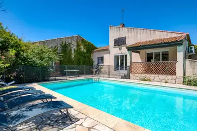 Image de Villa \"Montady\" avec piscine privée, terrasse privée et Wi-Fi