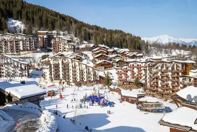 Charmant 2p à La Tania, ski aux pieds, 4 pers, balcon ouest