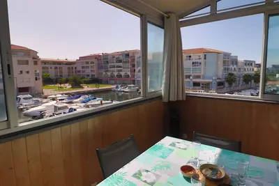 Appartement 2 pièces avec Parking et Clim à Sète