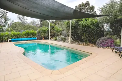 Image de Wharparilla House - Echuca - Large family home with pool