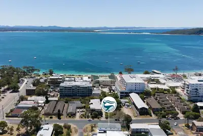 Image de Shoal Bay Beach House - One