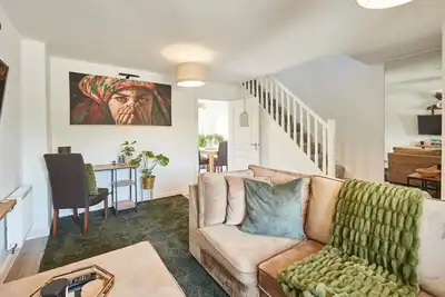 Host & Stay | Cornflower Way