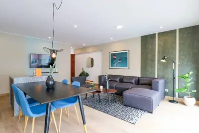 w* | 2br Duplex in Miraflores near Larcomar